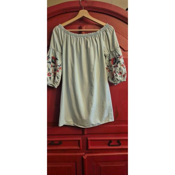 Aeropostale Small Boho Cottage Core Puff Embroidered Floral Sleeve Chambray EUC - Picture 2 of 4